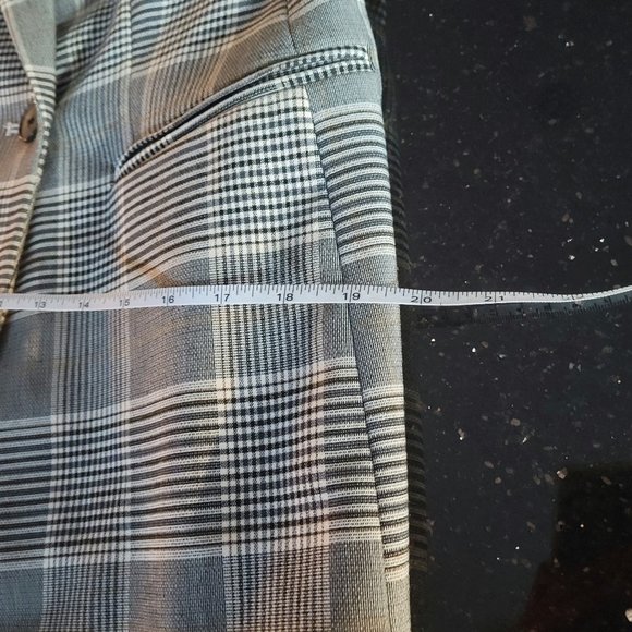 H & M - Picture 15 of 15